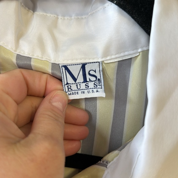 Vintage Ms RUSS striped button down blouse with neck tie - Picture 4 of 5